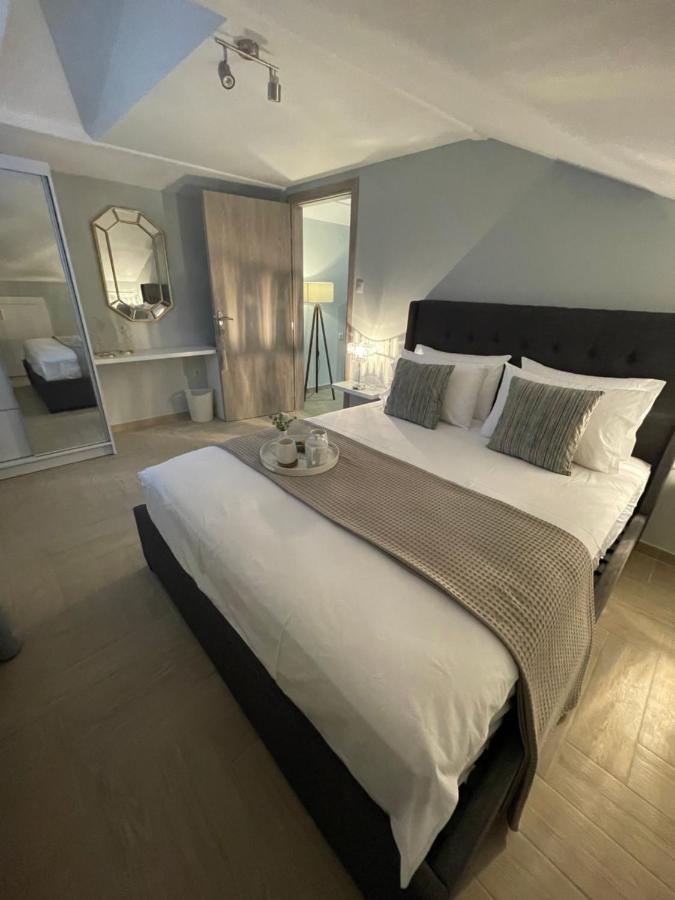 Barbara's House,new Luxury Central *